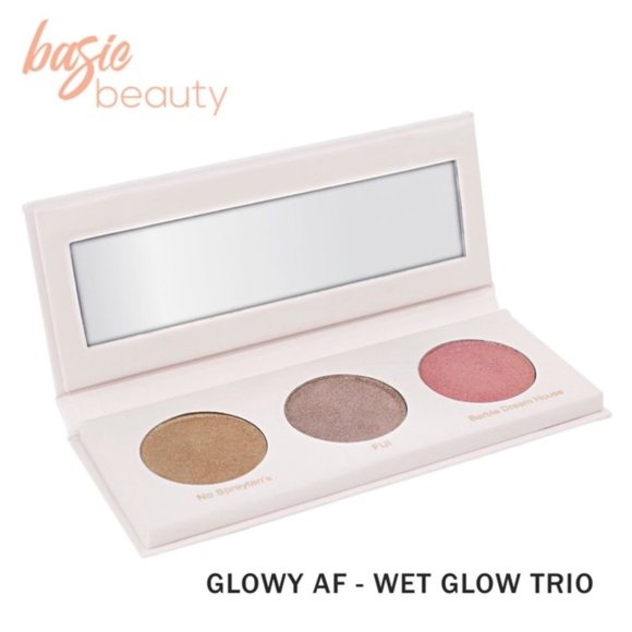 Sephora Other - 5/$25 NIB BASIC BEAUTY GLOWY AF WET GLOW PALETTE